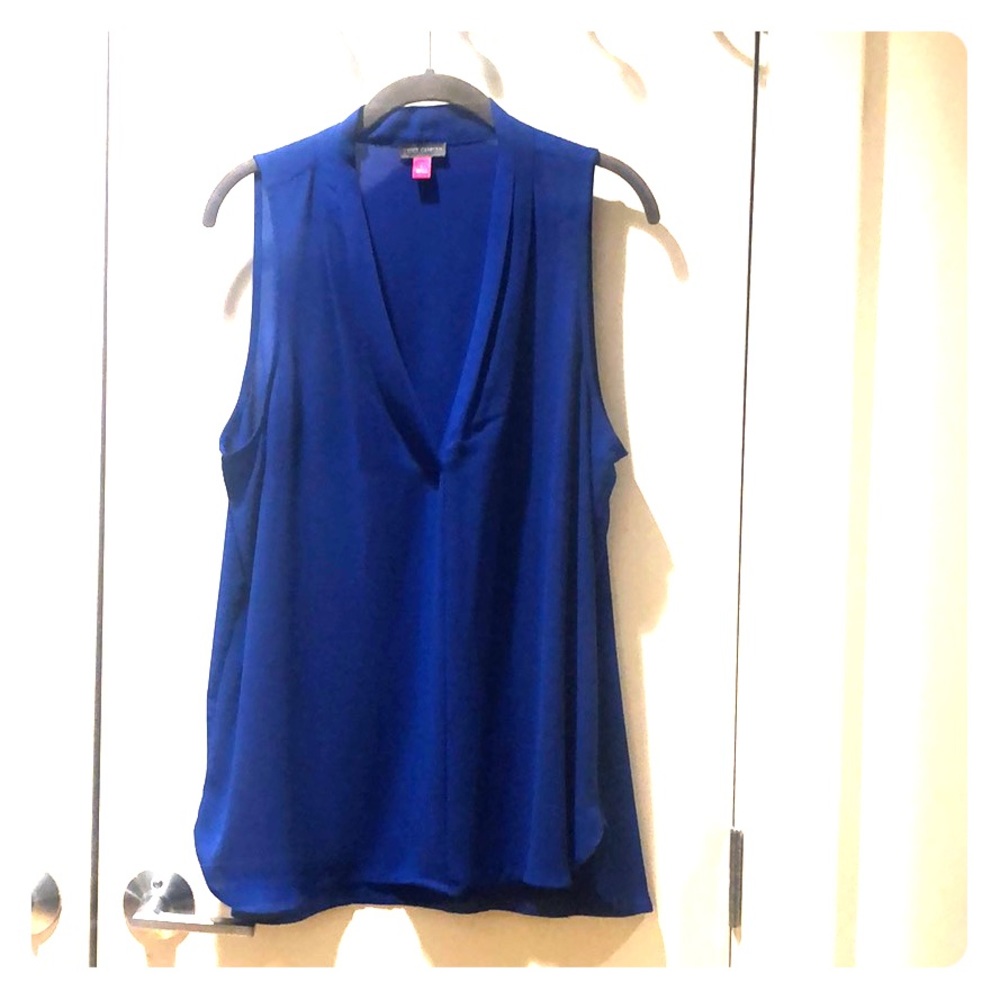 Vince Camuto Blue Deep V blouse